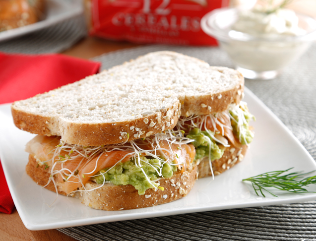 Sándwich Oroweat de Salmón y Aguacate